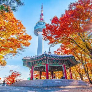 Namsan,tower,and,pavilion,during,the,autumn,leaves,in,seoul,